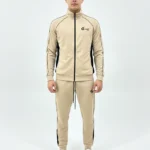 ملابس رياضية بأكمام