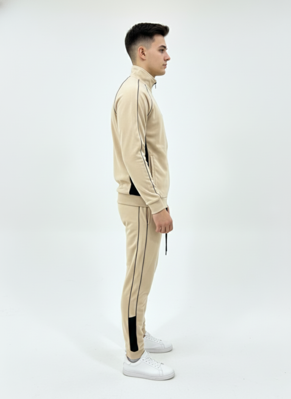 ⁦ملابس رياضية بأكمام⁩ - الصورة ⁦2⁩