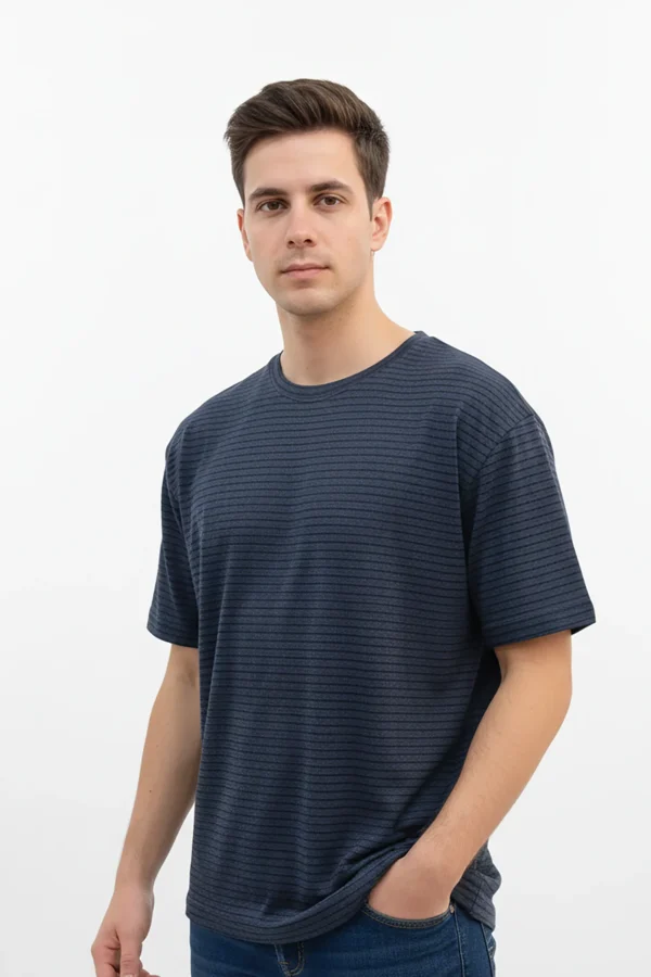 ⁦تيشيرت رجالي بياقة دائرية (كرو نيك)⁩ - الصورة ⁦2⁩