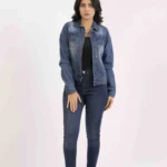 جاكيت نسائي من الجينز بدرجة متوسط
