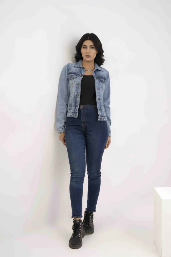 جاكيت نسائي جينز