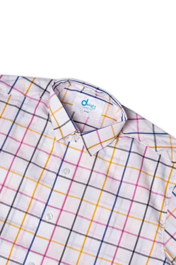 قميص رجالي نصف كم – نقش مربعات أبيض - الصورة 3