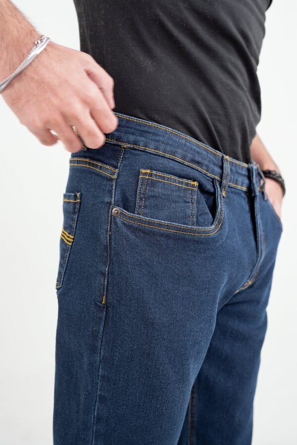 جينز رجالي – قصّة سمارت، لون داكن - الصورة 2