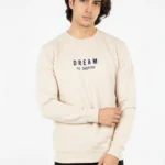 تيشيرت رجالي مع شعار مطبوع