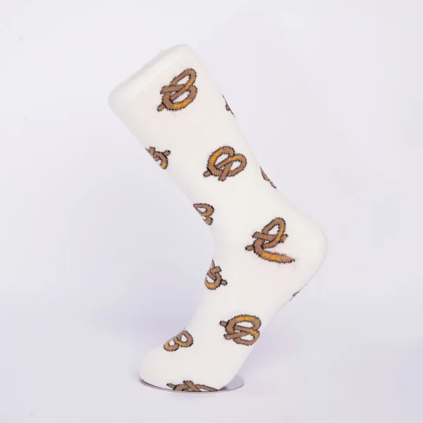 جوارب نسائية بطول متوسط