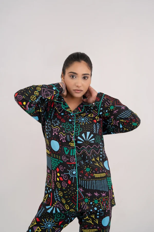 بدلة نوم نسائية متعددة الألوان - الصورة 4