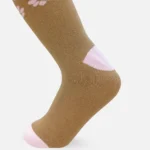 جوارب نسائية بنقشة وردية