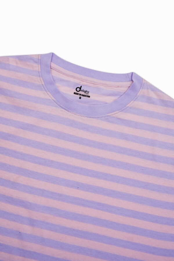 تيشيرت نسائي مخطط - الصورة 2