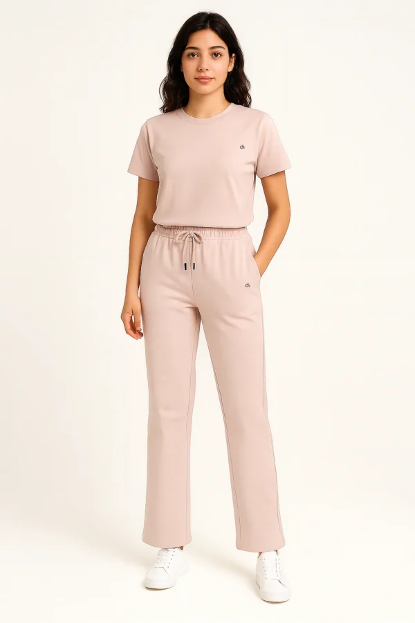 بدلة رياضية نسائية