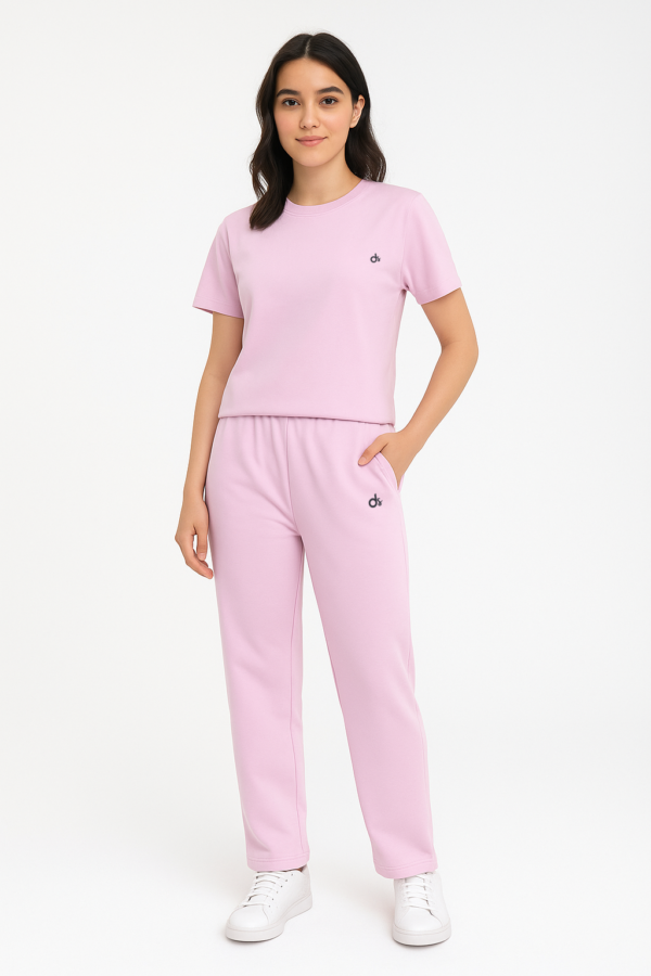 ⁦بدلة رياضية نسائية⁩ - الصورة ⁦2⁩