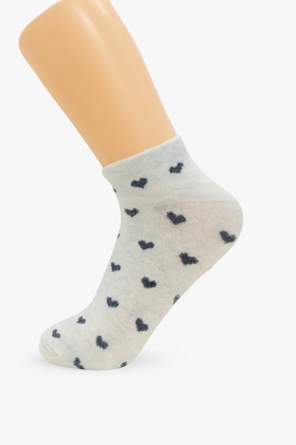 جوارب نسائية